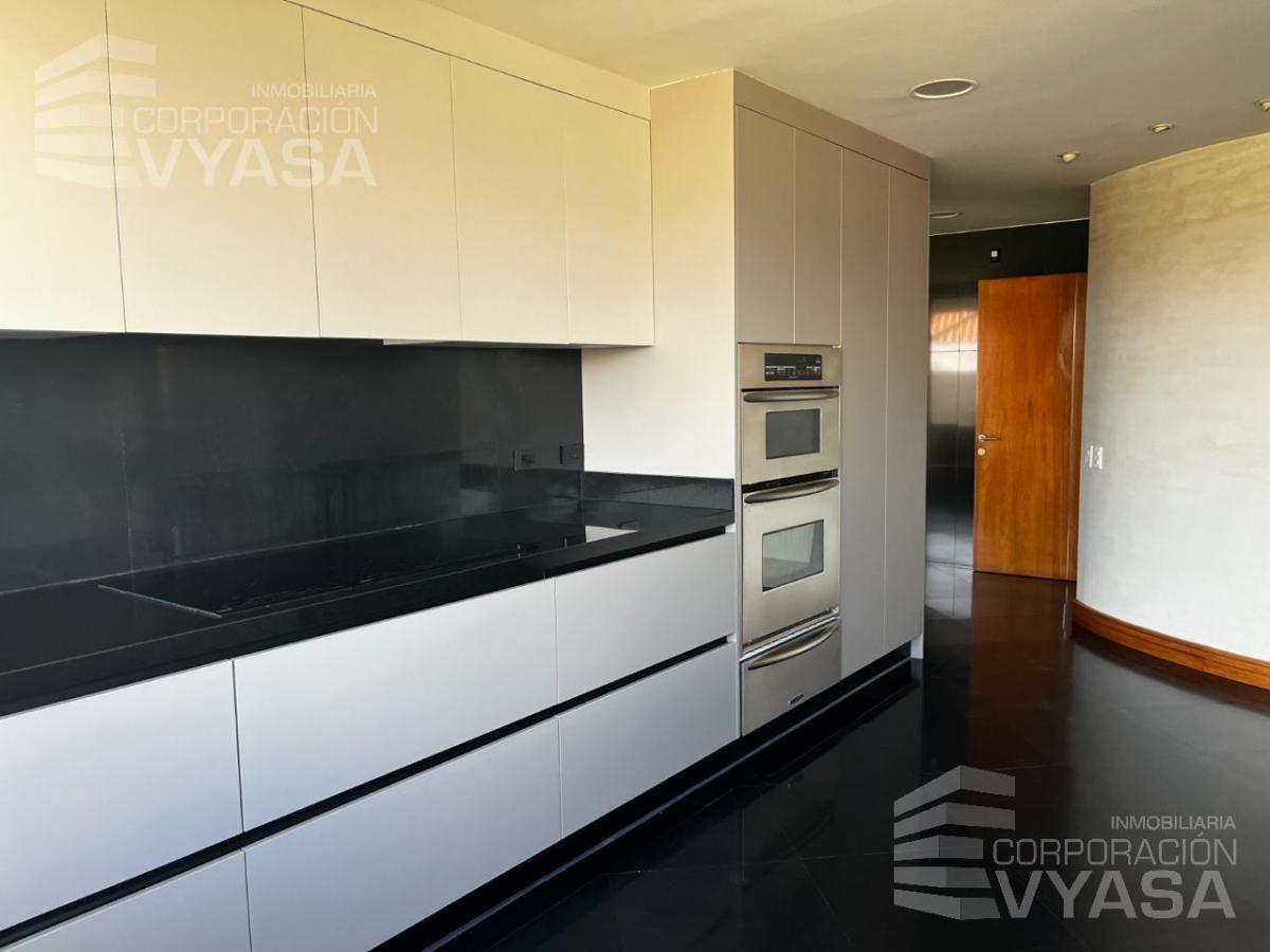 Cumbayá - Rancho San Francisco, Amplia y Elegante Casa en Venta de 800 m², 5 Dorm. — imagen 10