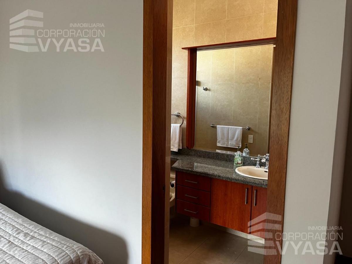 Cumbayá - Rancho San Francisco, Amplia y Elegante Casa en Venta de 800 m², 5 Dorm. — imagen 9