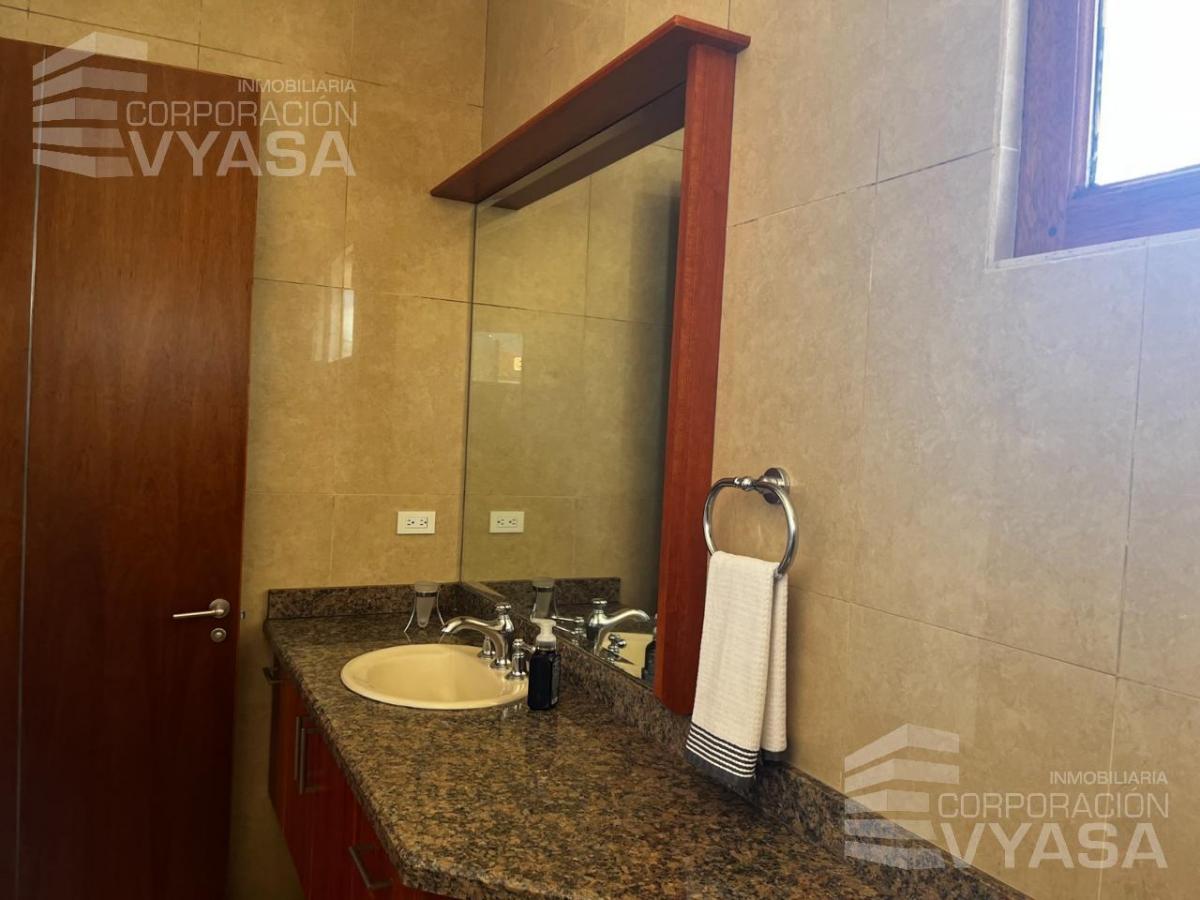 Cumbayá - Rancho San Francisco, Amplia y Elegante Casa en Venta de 800 m², 5 Dorm. — imagen 3
