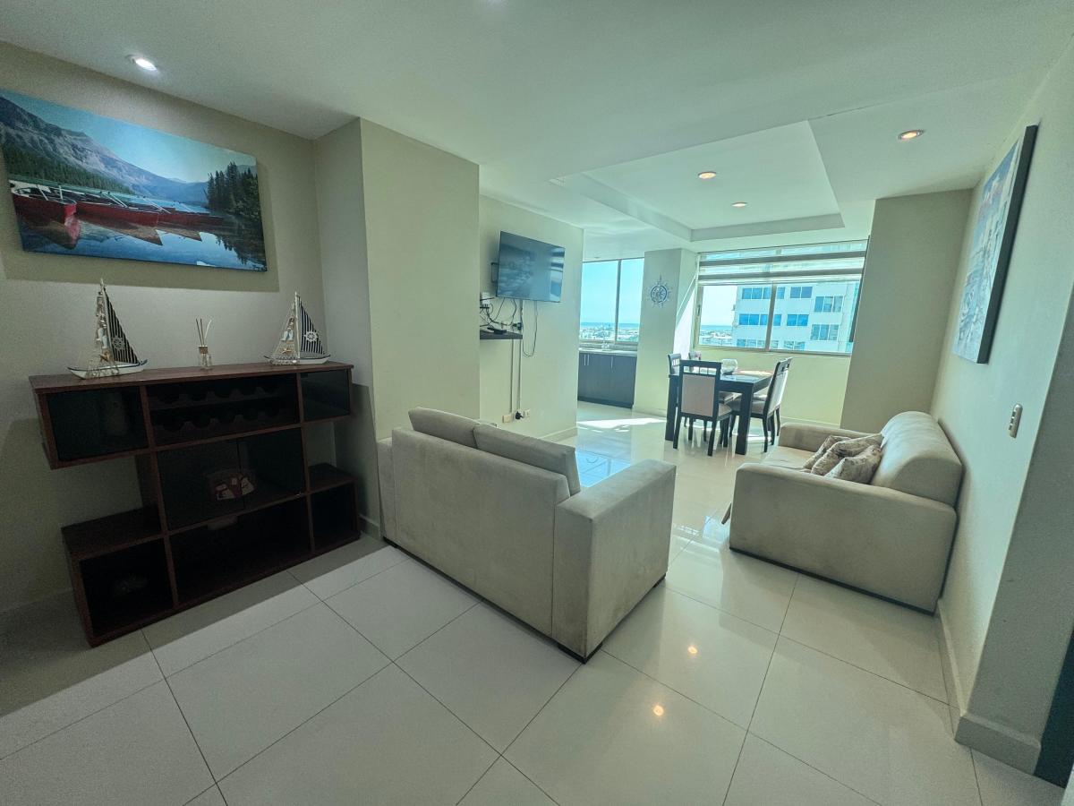 Departamento Frente Al Mar en San Lorenzo, Salinas — imagen 10