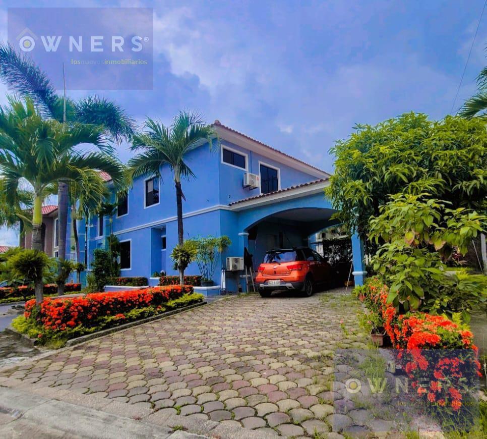 Venta Casa Esquinera Samborondon Piscina /jacuzzi Urb Estancias del Rio (Of), Guayas — imagen 9