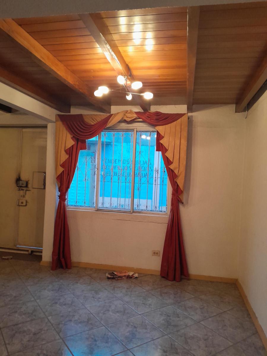 Vendo Casa Zona Estrategica Entrada Carapungo Cerca Gran Aki y Shoping El Portal — imagen 10