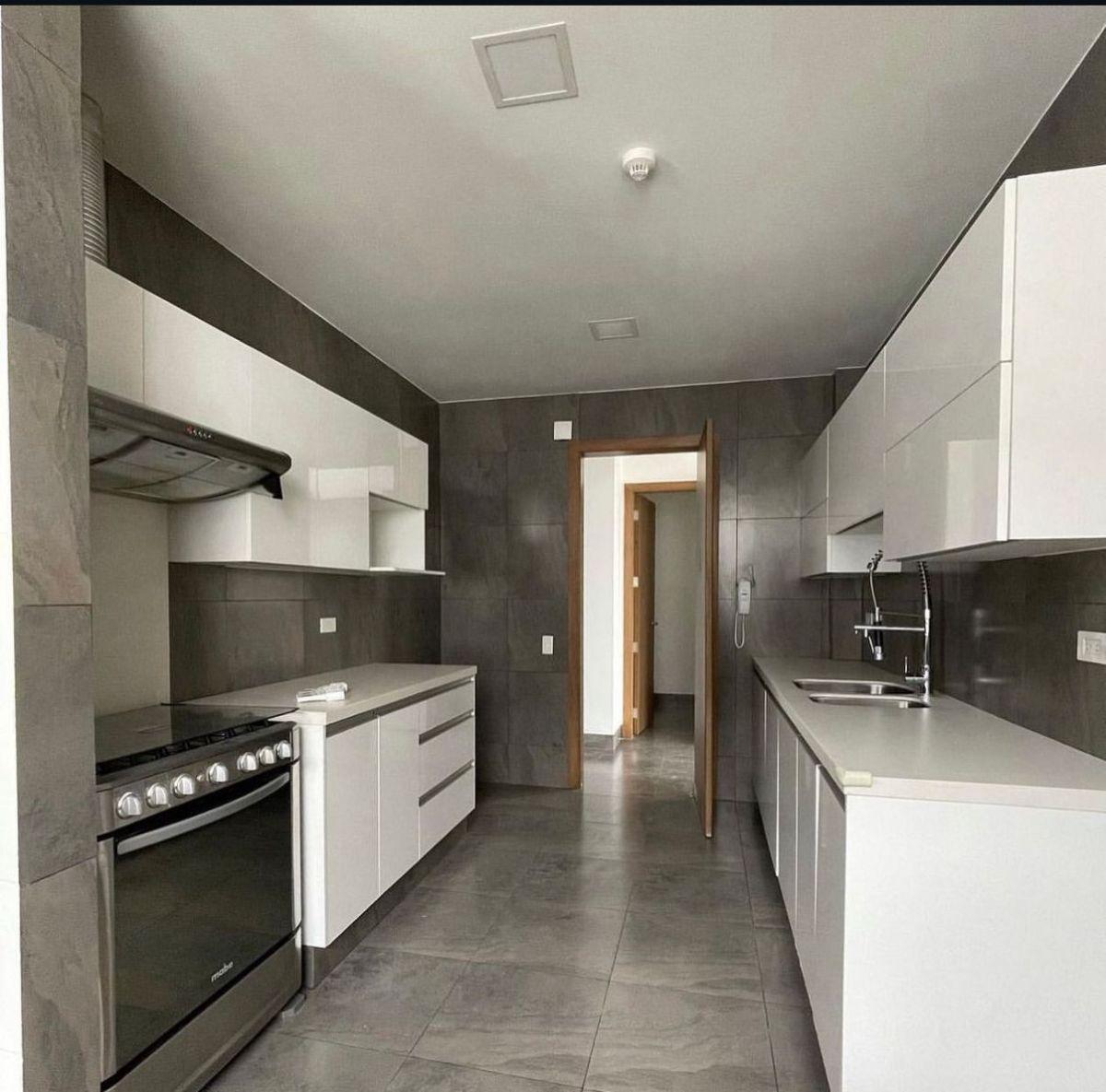 Venta. Via Samborondon. Urb. jardines de Parque Magno. Departamento.3 Hab. $275.000, Guayas — imagen 7
