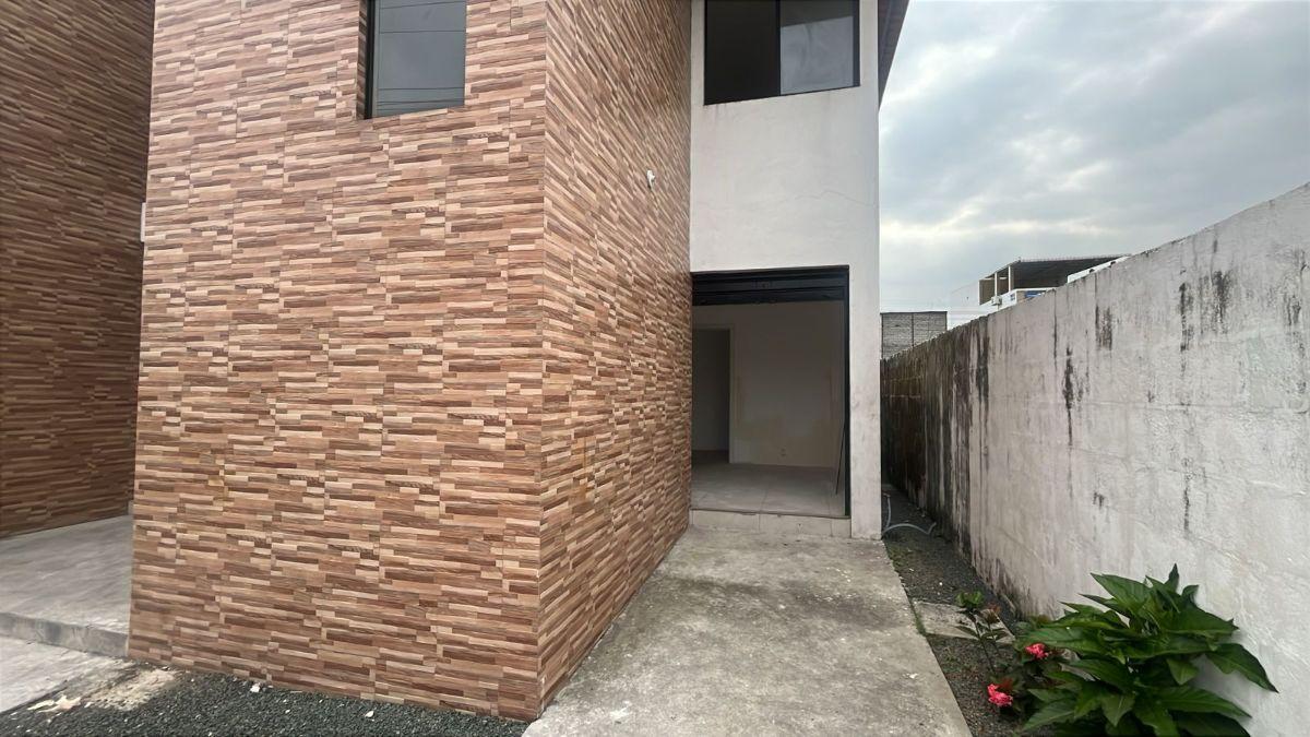 Casa en Venta 106 m² - 2 Plantas - Sector: Las Orquideas, Norte de Guayaquil, Guayas — imagen 8