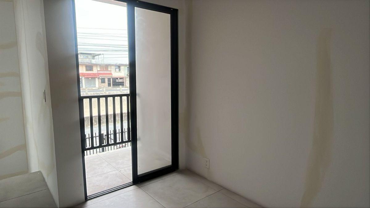 Casa en Venta 106 m² - 2 Plantas - Sector: Las Orquideas, Norte de Guayaquil, Guayas — imagen 6