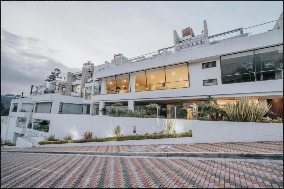 Venta Departamento de Lujo – Miravalle, Quito — imagen 8