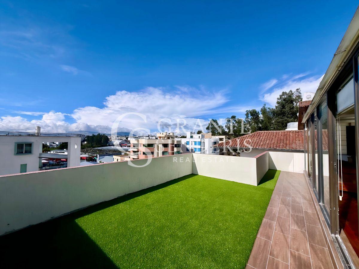 Departamento Dúplex de 370 m² con Suite Independiente en Venta en El Batán — imagen 9
