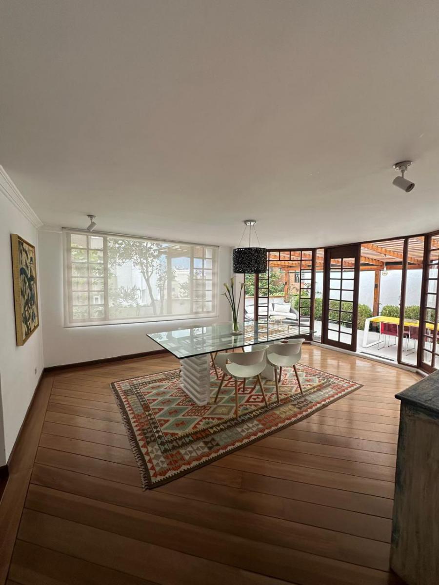 Departamento Duplex de 3 Dorm. con Jardin — imagen 10
