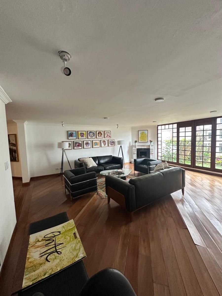 Departamento Duplex de 3 Dorm. con Jardin — imagen 9