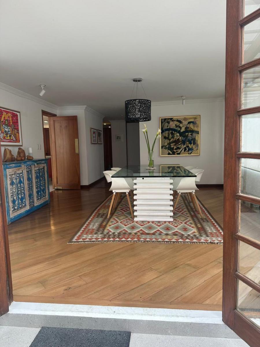 Departamento Duplex de 3 Dorm. con Jardin — imagen 5