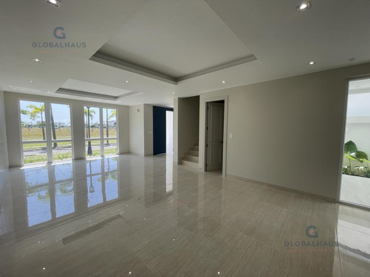 Venta de Casa en Urb. Aires Norte, 4 Habitaciones. m. C, Guayas — imagen 9