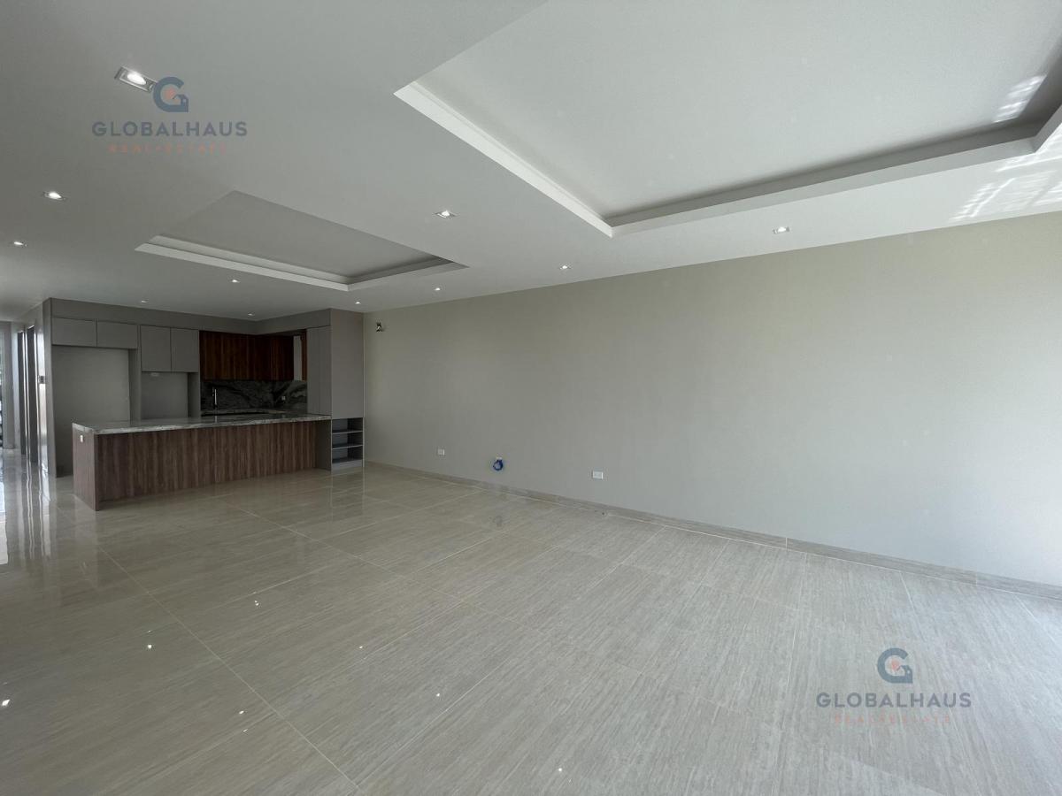 Venta de Casa en Urb. Aires Norte, 4 Habitaciones. m. C, Guayas — imagen 8