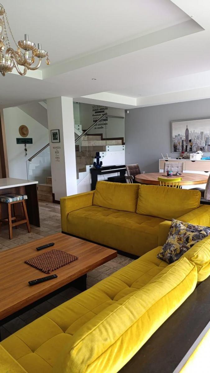 Oportunidad Vendo Departamento Dúplex - Sector Cervecería Nacional — imagen 7