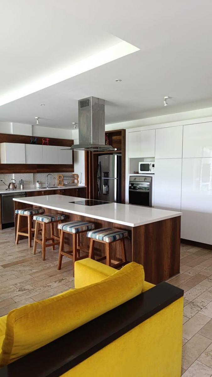 Oportunidad Vendo Departamento Dúplex - Sector Cervecería Nacional — imagen 5