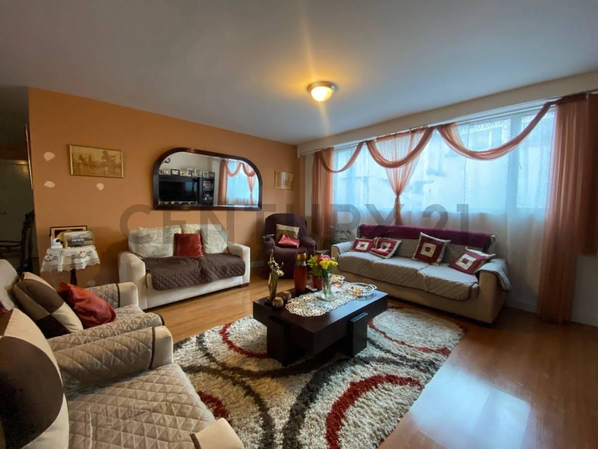 Venta Oportunidad Departamento con Balcón 3 Dorm. Ascensor Urb. El Condado — imagen 9