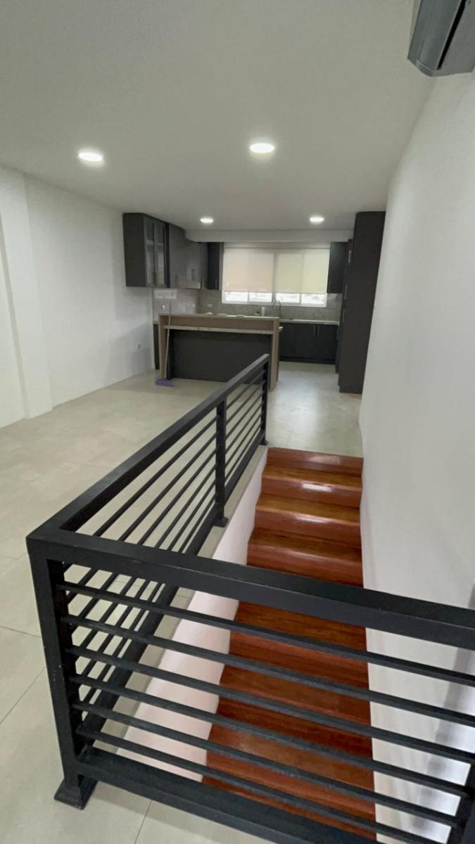 Departamento en Venta en La Urbanización Santa Cecilia - Ceibos, Guayas — imagen 7