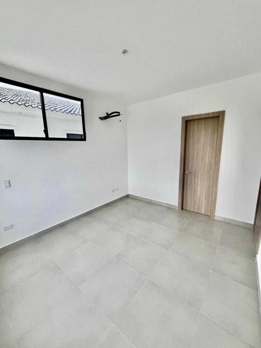 Departamento en Venta – Planta Baja – Aires del Mangle, Punta Esmeralda (W. L), Guayas — imagen 3