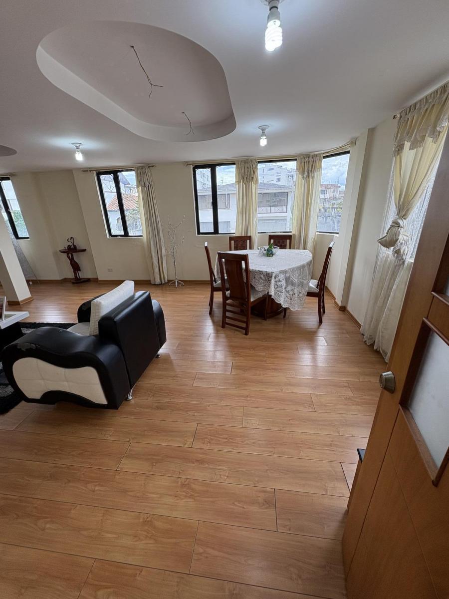 Venta Departamento en Monteserrín Amplio de 160 m² con Studio — imagen 9