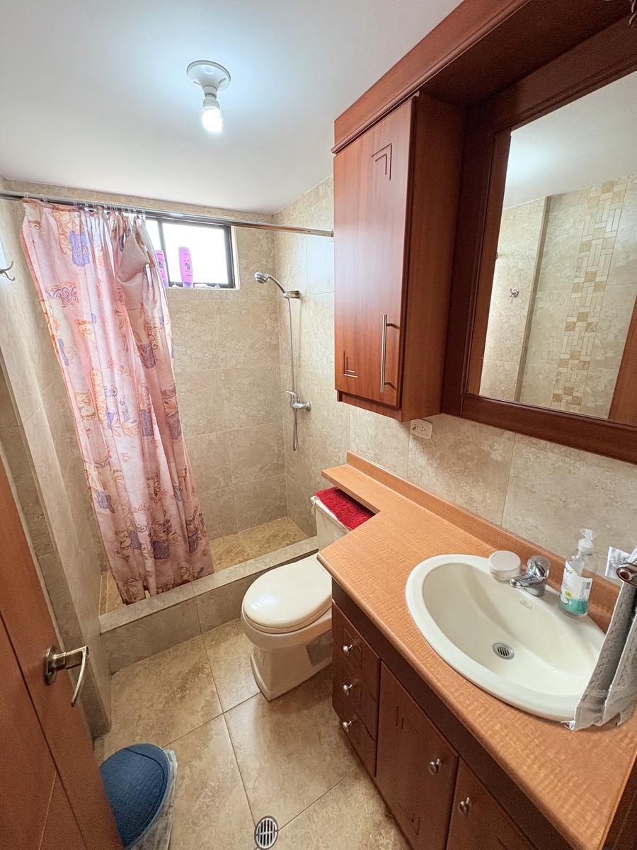 Venta Departamento en Monteserrín Amplio de 160 m² con Studio — imagen 4