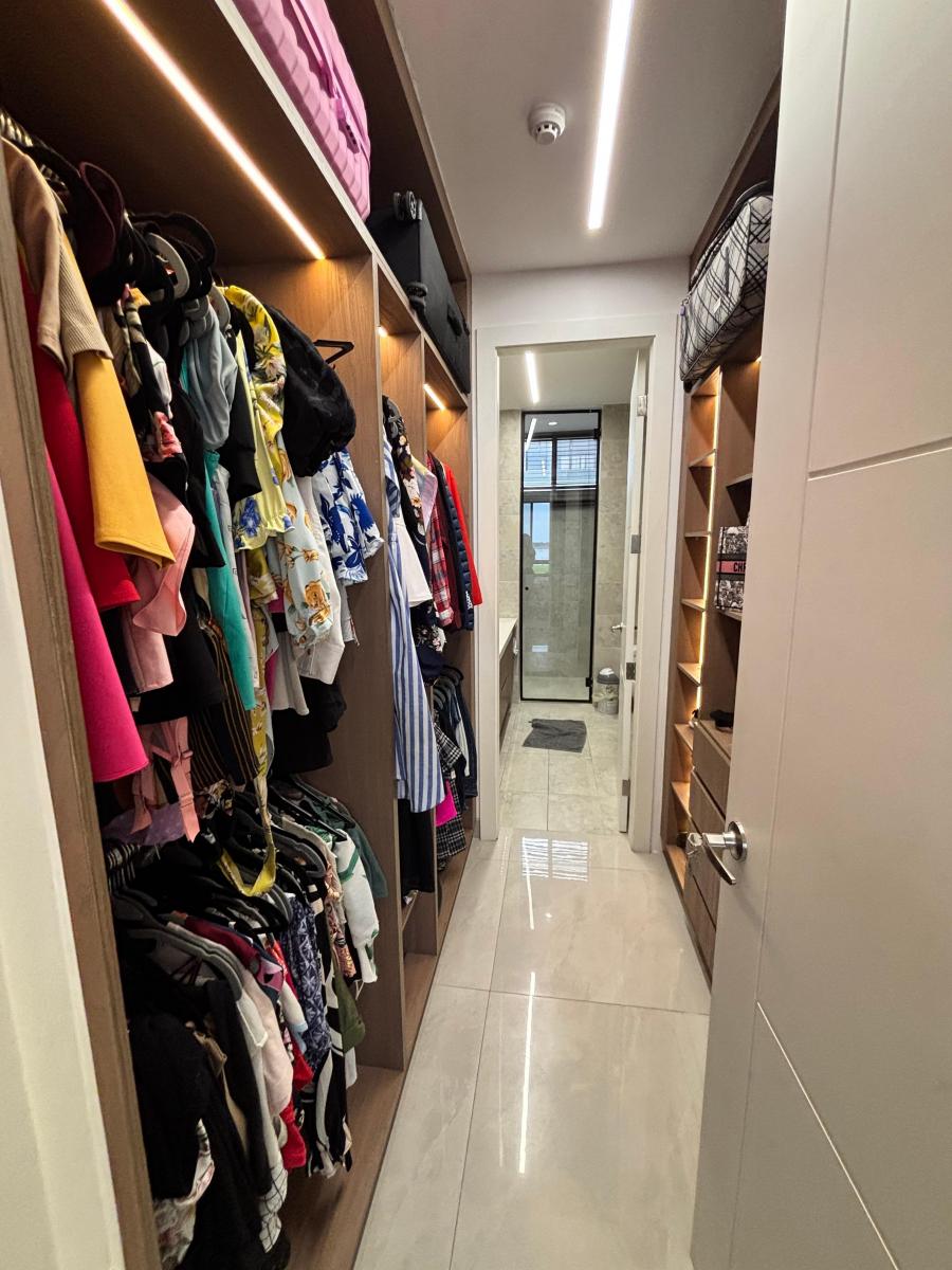 Townhouse Inteligente de 3 Pisos con Rooftop con Jacuzzi y Vista Al Río, Guayas — imagen 6