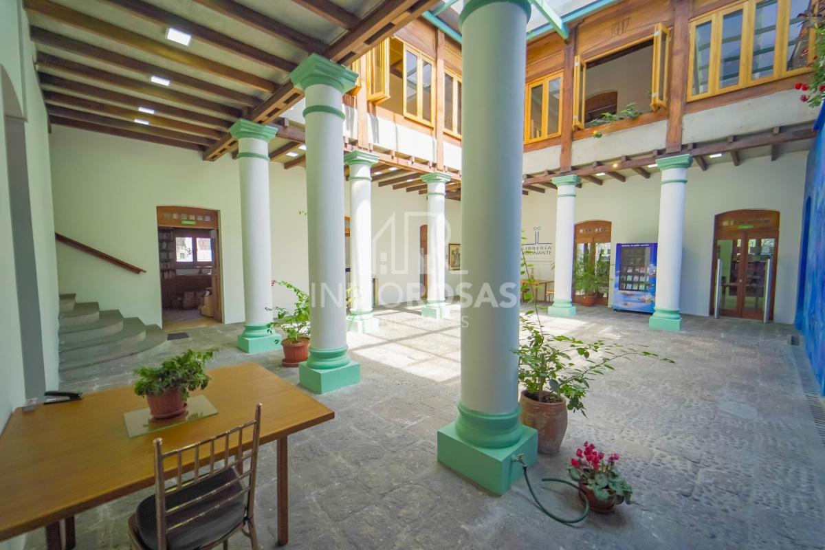 Venta Casa Patrimonial de Lujo $449.900 en Sector El Ejido Ideal Para Inversión — imagen 6