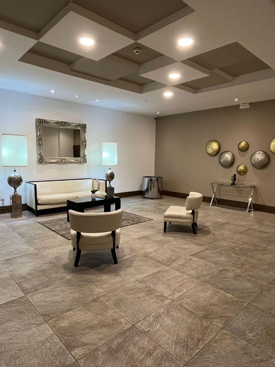 Venta Departamento de 2 Habitaciones en Torres Bellini Puerto Santa Ana/ Centro Guayaquil, Guayas — imagen 5