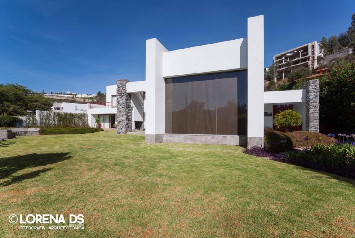 Venta Espectacular Casa de 5 Dorm. en Urbanización Pillagua. Sector Santa Ines. Cumbayá. Js — imagen 10