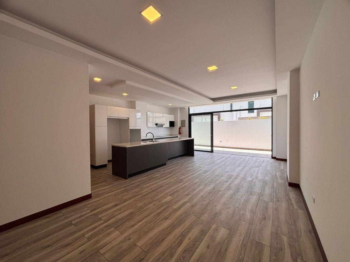 Departamento de Venta por Estrenar en San Juan de Cumbayá — imagen 9