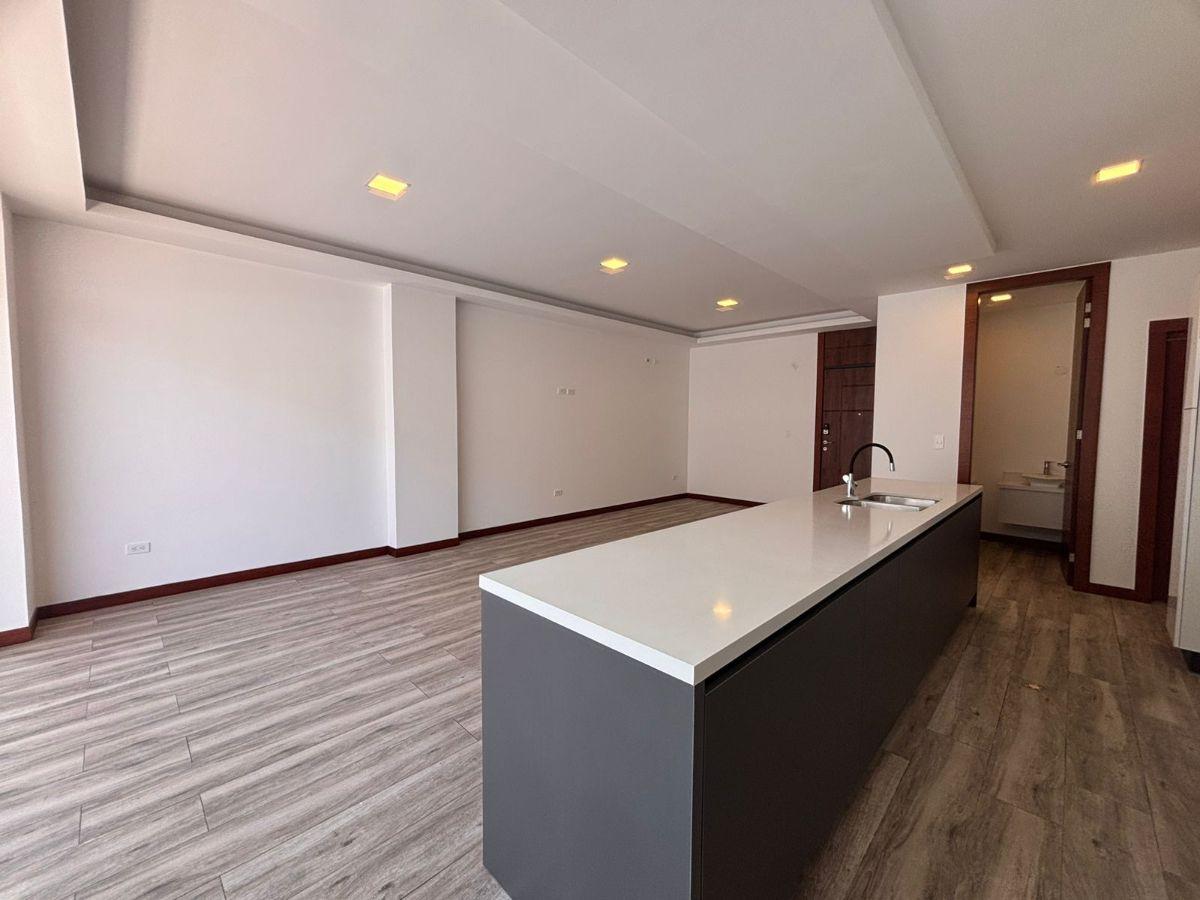 Departamento de Venta por Estrenar en San Juan de Cumbayá — imagen 7