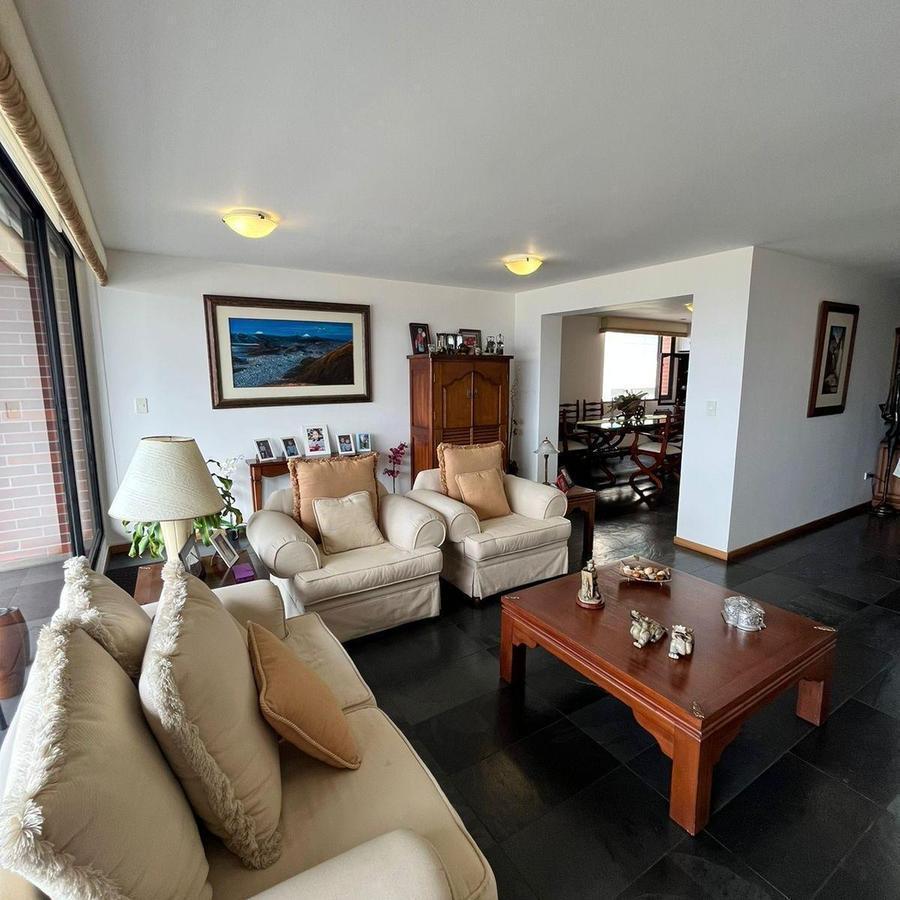 Amplio Departamento en Venta Sector Quito Tennis con Balcon — imagen 10