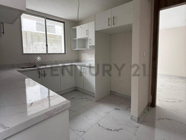 Venta de Casa por Estrenar en Millenium Village, Guayas — imagen 5