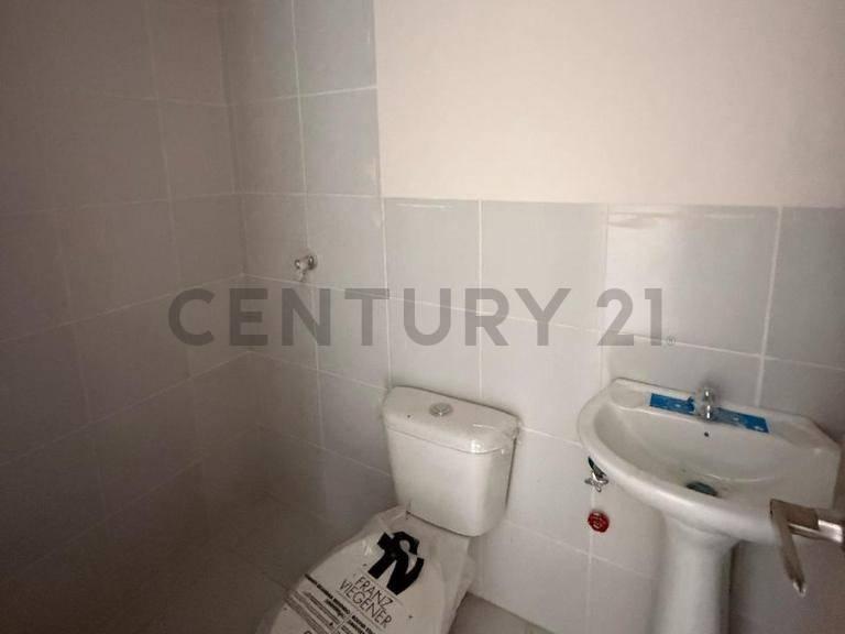Venta de Casa por Estrenar en Millenium Village, Guayas — imagen 4