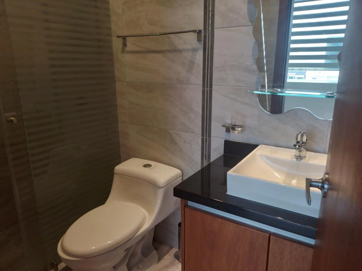 Se Vende Flamante Departamnto de Tres Dorm. de 124 Mt en Ponceano. Provincia de Pichincha — imagen 7