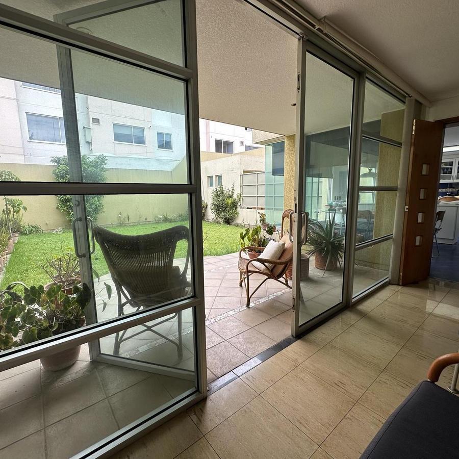 Hermosa Casa en Venta Urb El Condado 410 Mtrs2 Amplios Jardines — imagen 10
