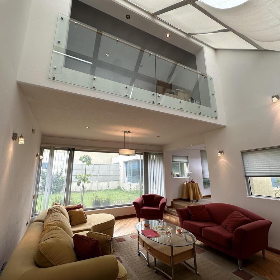 Hermosa Casa en Venta Urb El Condado 410 Mtrs2 Amplios Jardines — imagen 8