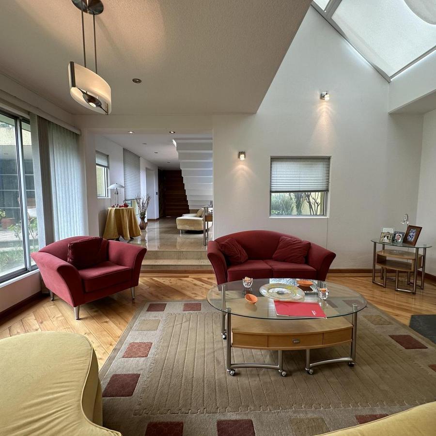 Hermosa Casa en Venta Urb El Condado 410 Mtrs2 Amplios Jardines — imagen 7