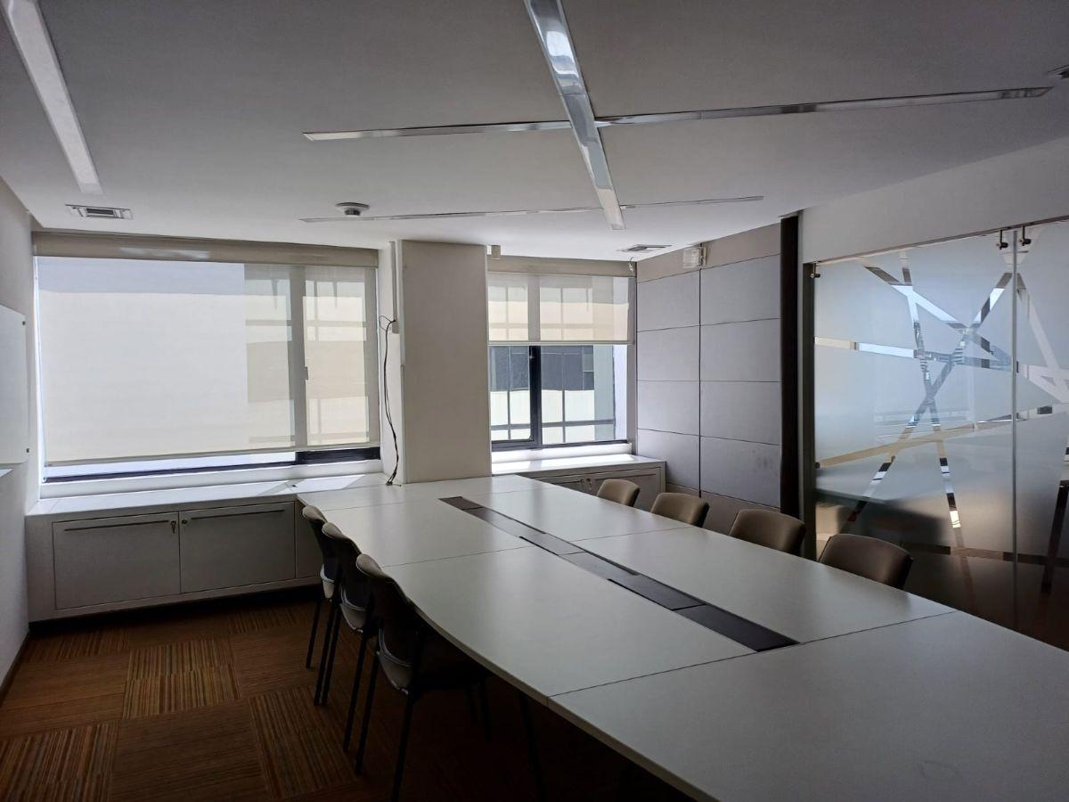 Nnuu Vendo Oficina 547 m² con 13 Parqueaderos - Ascensor Privado. Provincia de Pichincha — imagen 5