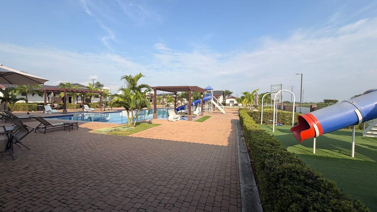 Terreno de Oportunidad en Isla Celeste - Etapa Babor, Guayas — imagen 5