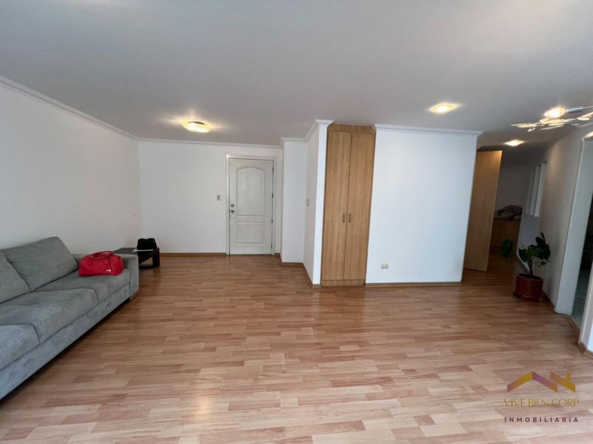 Departamento en Venta, Sector La Kennedy, Norte de Quito — imagen 8