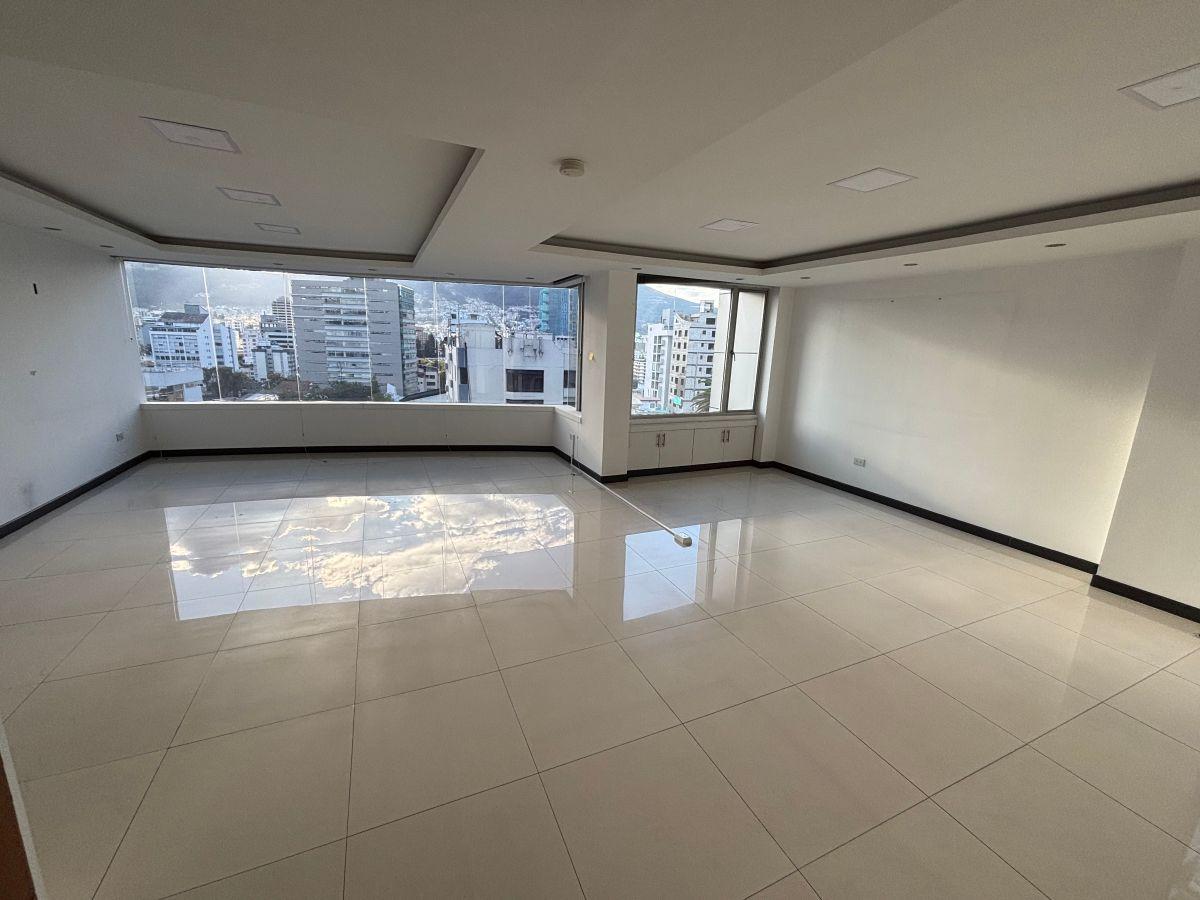 Venta! Oficina con Excelente Vista y 2 Parqueaderos – La Coruña — imagen 4