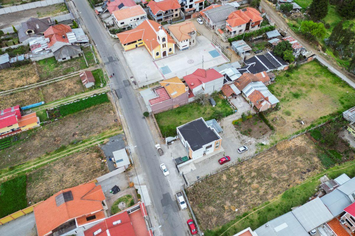 Terreno en Venta Sector Ricaurte, Vía a Ochoa León, Azuay — imagen 4