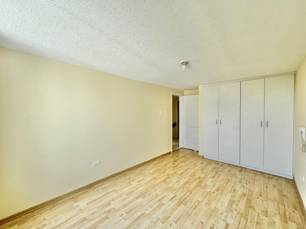 Venta de Casa Frente Al Colegio Ism Quito Sector Solca — imagen 4
