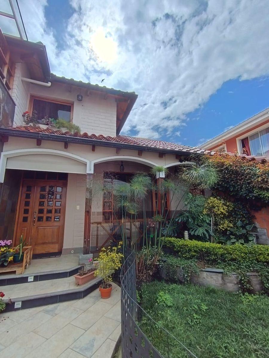 Oportunidad de Venta en El Valle de Los Chillos Casa de 401 m — imagen 8
