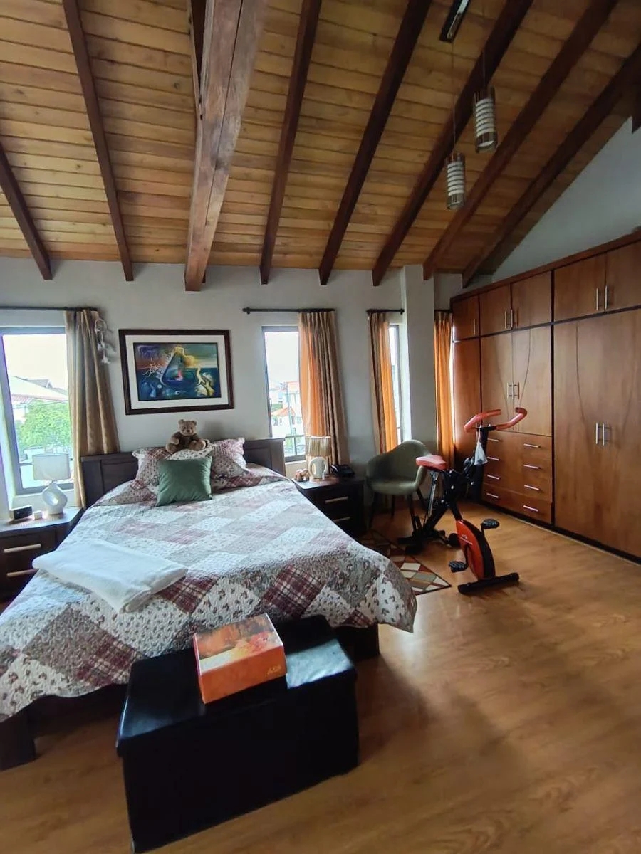 Oportunidad de Venta en El Valle de Los Chillos Casa de 401 m — imagen 4