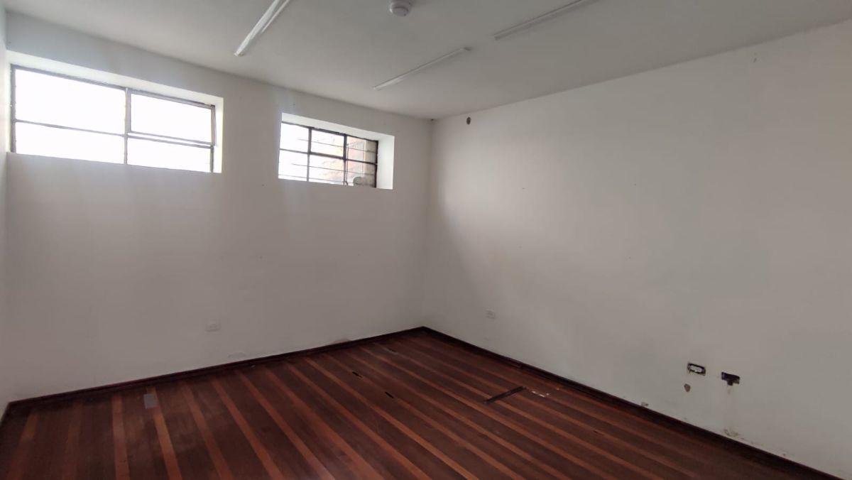 Venta Casa - La Floresta (Diagonal Al Cine Ocho y Medio) — imagen 7