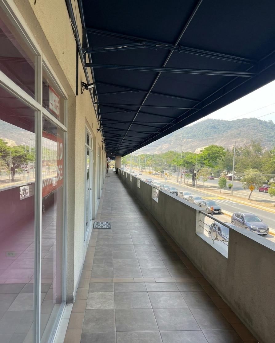 Local de 70 m² en Venta en Vía a La Costa, Guayas — imagen 3