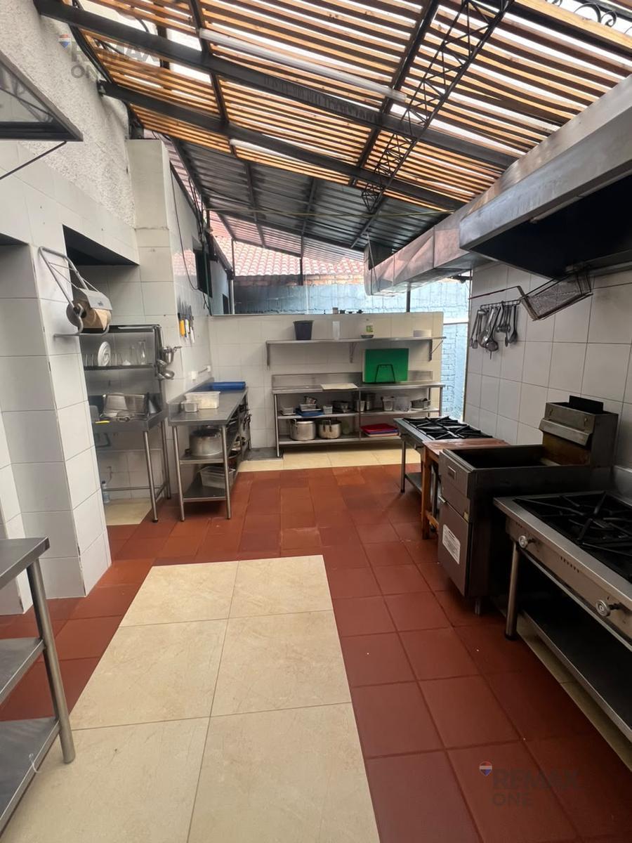 En Venta Restaurante en Cuenca Sector Paseo de Los Cañaris, Azuay — imagen 3