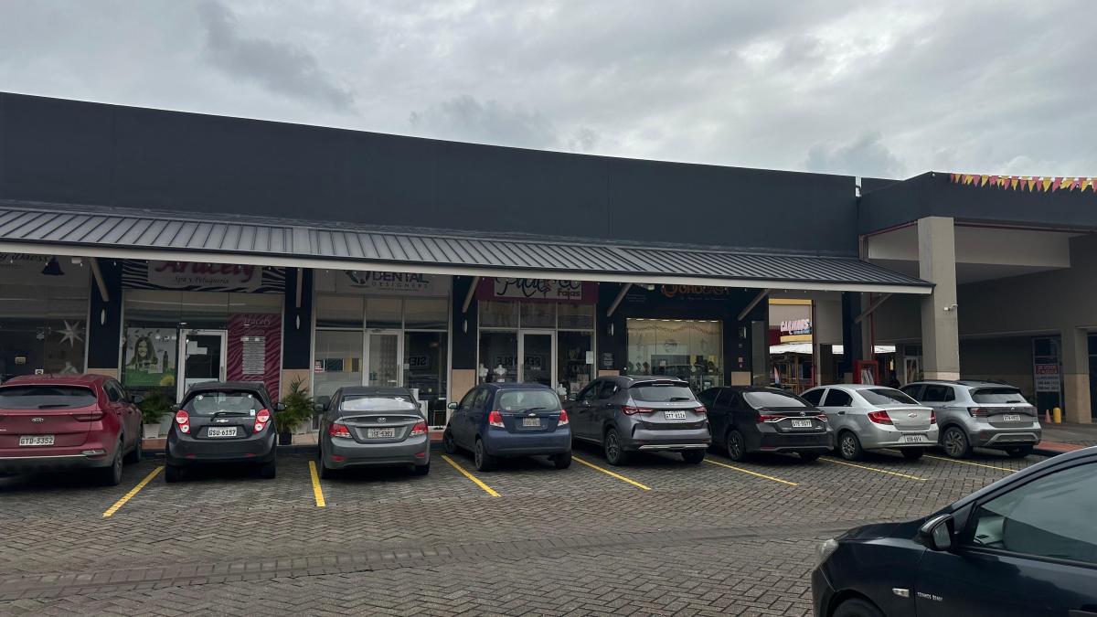 Local Comercial Amplio en Oasis – 72 m² con Mezzanine en Av Narcisa de Jesús, Guayas — imagen 5