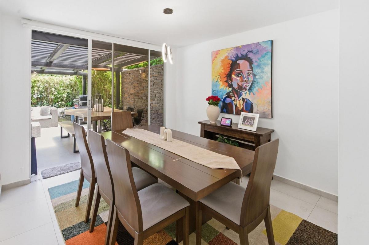 Cumbaya, San Juan, Una Casa Que Enamora, Renovacion Integral y Moderno — imagen 6