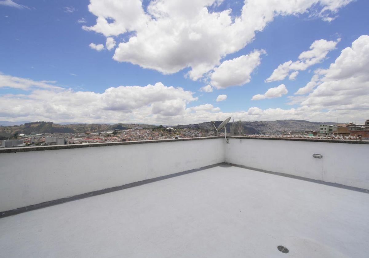 Loft Dúplex con Terraza Privada y Vista Panorámica de Quito Usd. 95000 — imagen 3